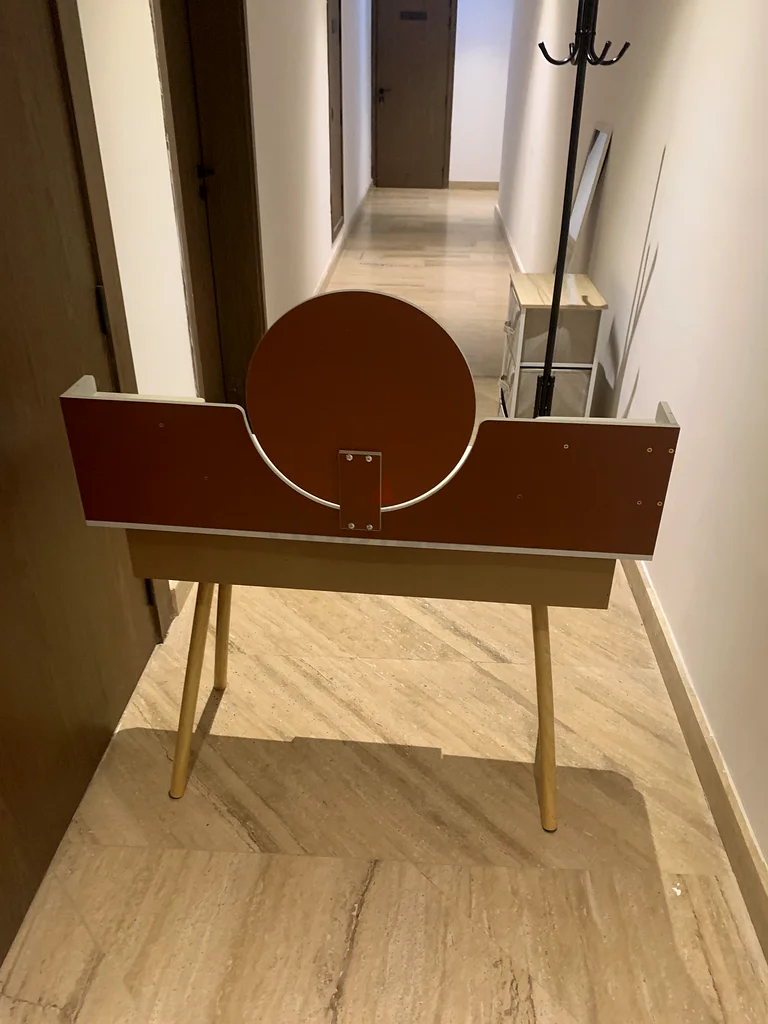 Bedroom closet63189121374465112