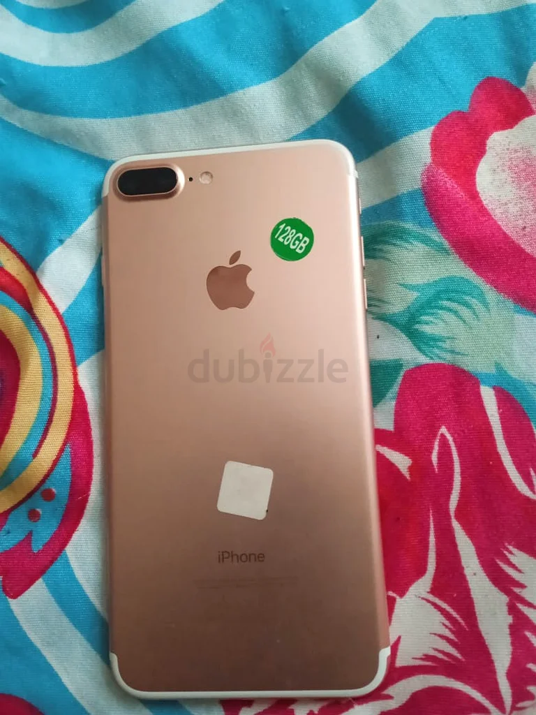 Apple iPhone 7 Plus - Gold - 128GB - Great Condition!63216358211714110