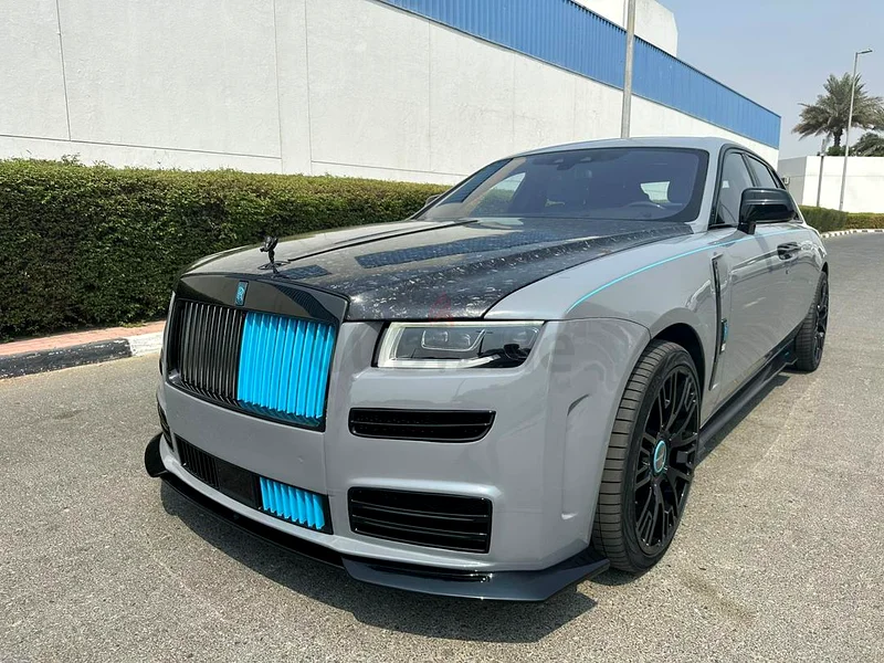 رولز رويس غوست بلاك بادج63173844465411111