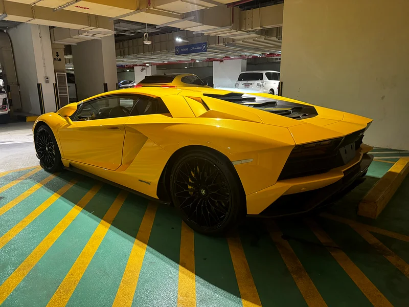 Lamborghini Aventador S 2018 7,000kms63154165773571114