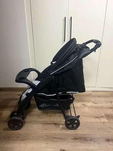 Compact and Stylish Stroller for Your Little One!