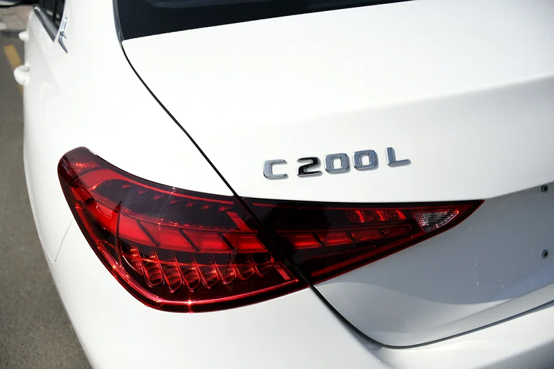 مرسيدس C200L 2025 V4 1.5 لتر توربو63230654523522114