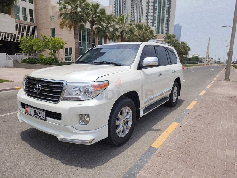 V6، نظيف ومرتب، بجودة جيدة.631583401885471122