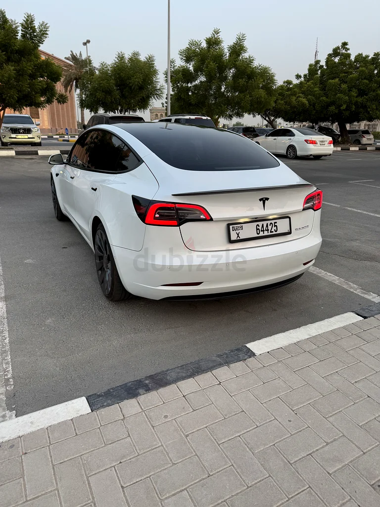 Tesla Model 3 Dual Motors, Performance – 2021 – GCC Specs – Rocket Fast63175259019779114