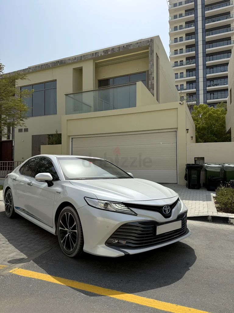 Toyota Camry TOP Spec Hybrid car63164767649025114