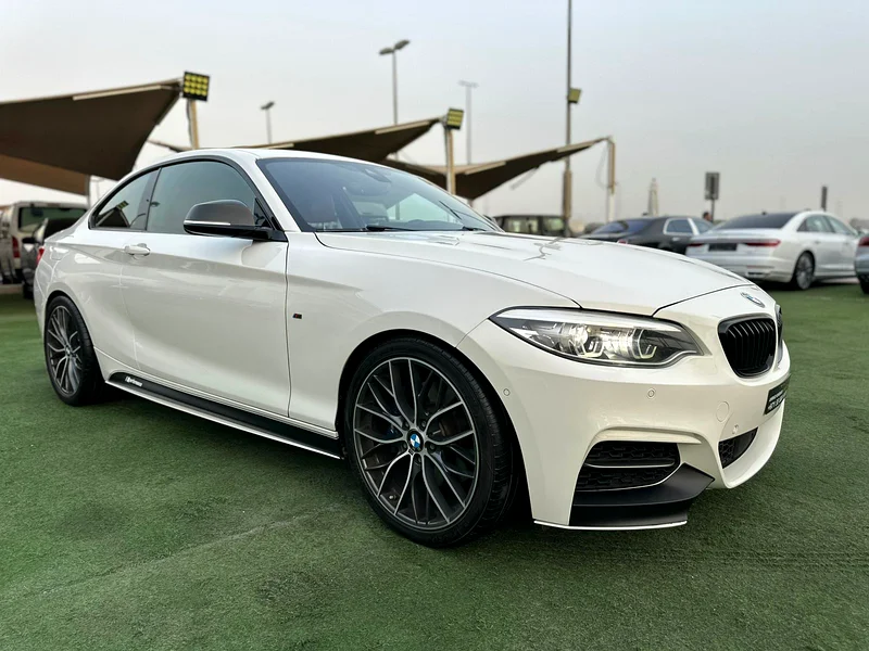 (2018) BMW 240i //M-PERFORMANCE// GCC FULL OPTION - EXCELLENT CONDITION-63160608687746113