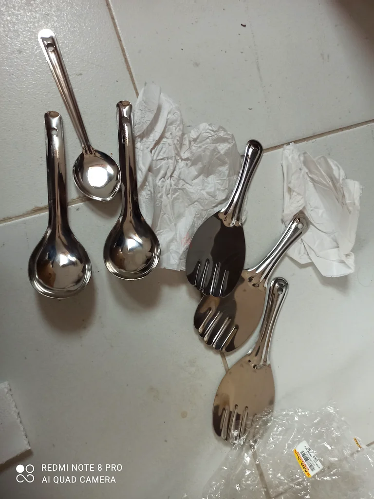 Kitchen utensils632163568444171119
