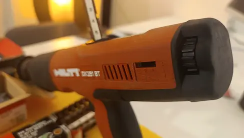 HILTI DX 351 BT FASTENING NAIL GUN
