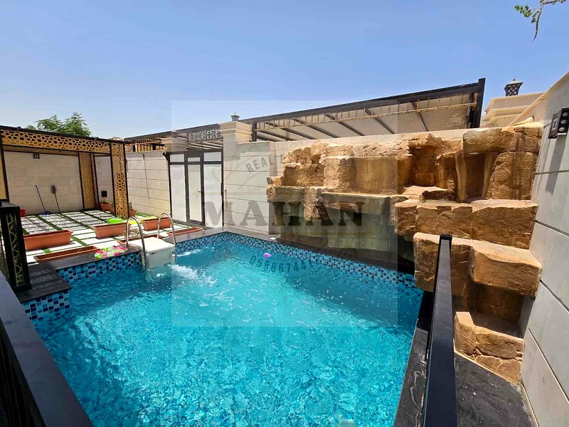 6 bedroom villa with swimming pool and with water and electricity available63868742529411113