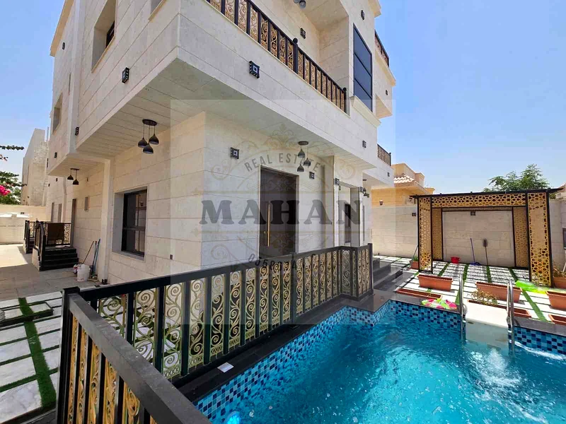 6 bedroom villa with swimming pool and with water and electricity available63868742529411114