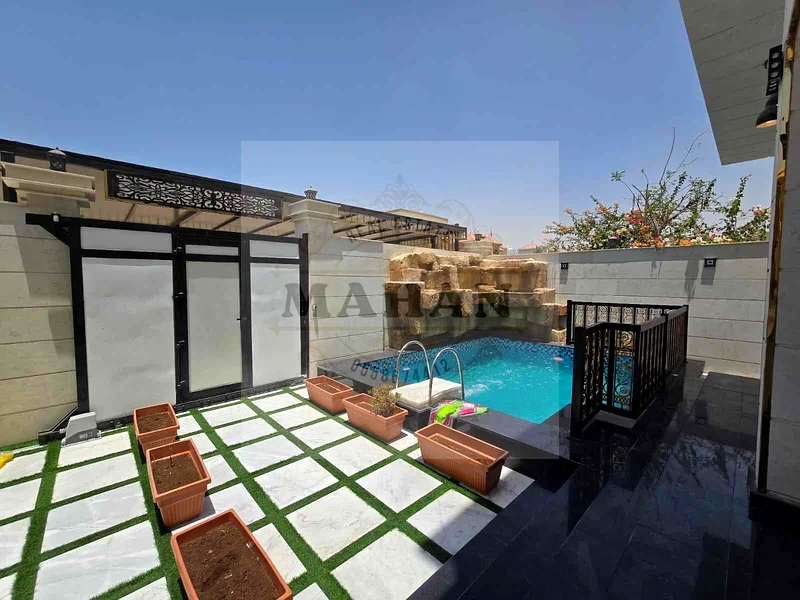 6 bedroom villa with swimming pool and with water and electricity available63868742529411111