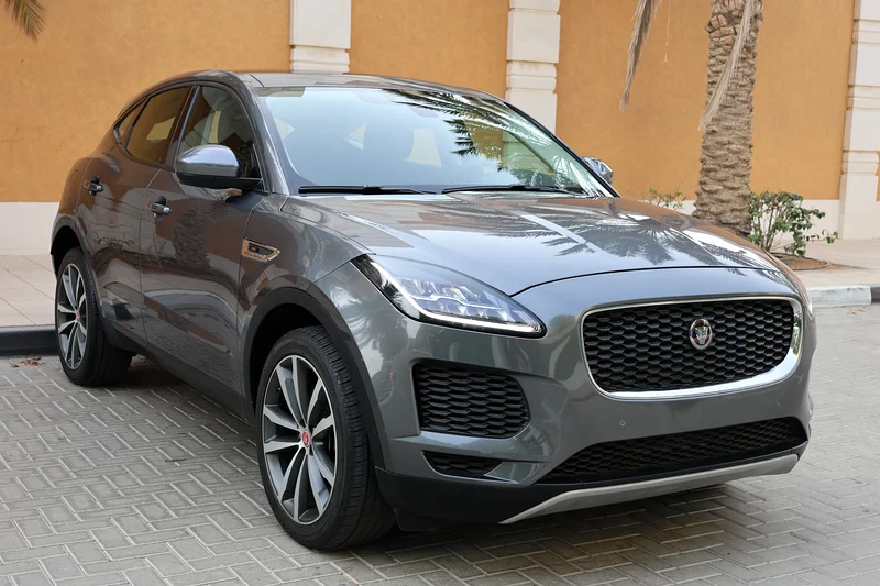 JAGUAR E-PACE P200 AWD SE - GCC SPECS - ACCIDENT FREE - UNDER WARRANTY - FULL SERVICE HISTORY -63221302981123114