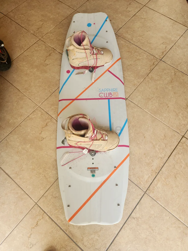 Wakeboard for Sale – Sapphire Club 140cm with Boots63241653916547111