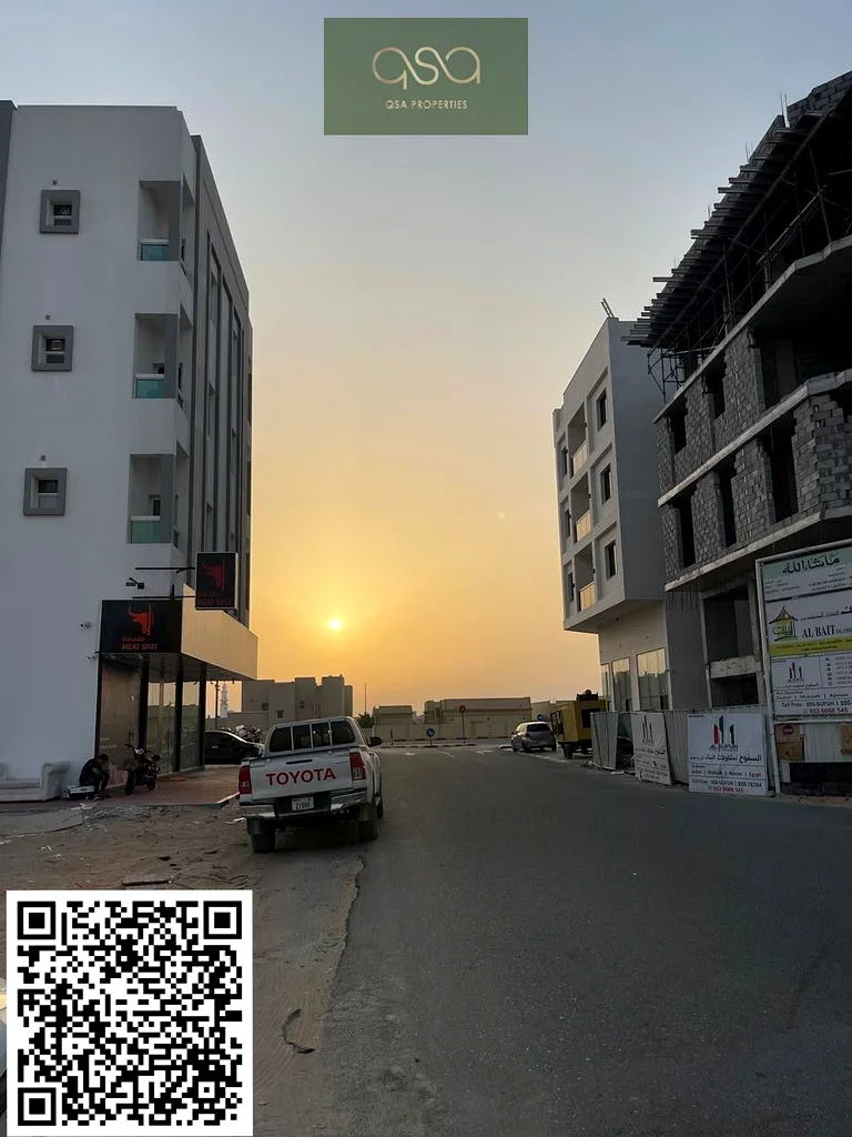 أفضل موقع | قطعة أرض تجارية وسكنية بمساحة طابق أرضي وثلاثة طوابق للبيع في منطقة ال علية، عجمان63199122520835111