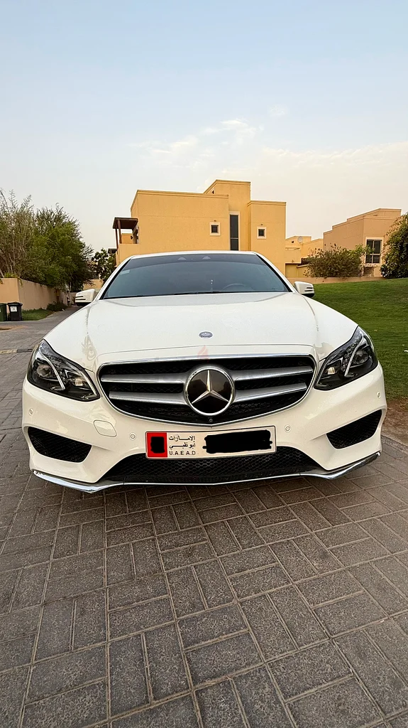 مرسيدس E300 فاخرة رياضية63161526297731111
