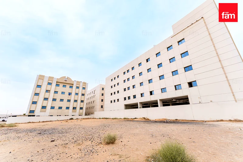 معسكر عمل حر لمواطني الدولة ودول مجلس التعاون الخليجي63823285187459110