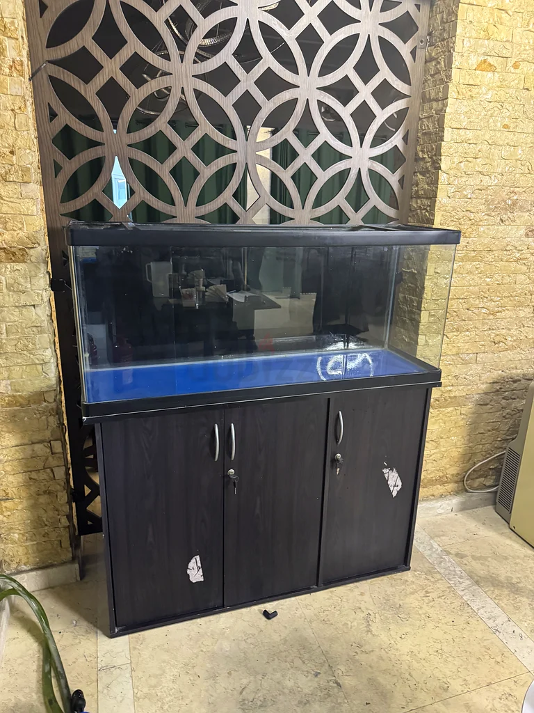 حوض أسماك أنيق مع حامل للبيع63172681624194111