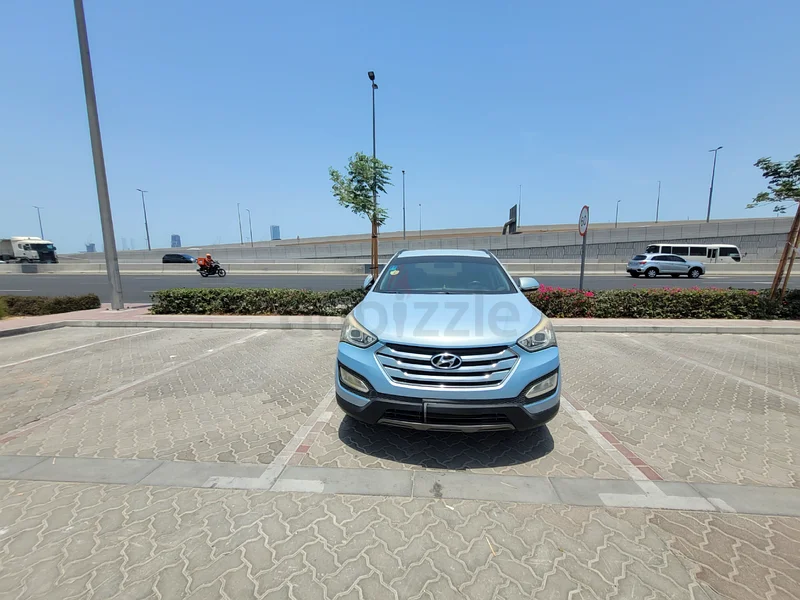 Hyundai Grand Santa fe for Sale631712993939221126