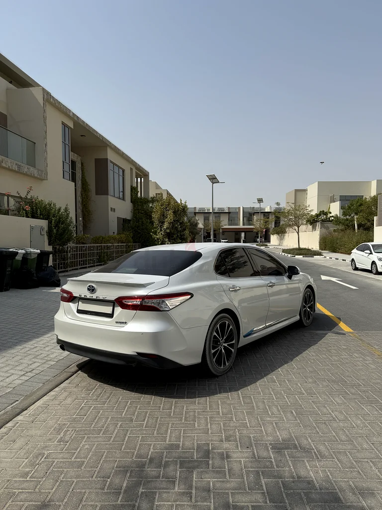 Toyota Camry TOP Spec Hybrid car63164767649025113