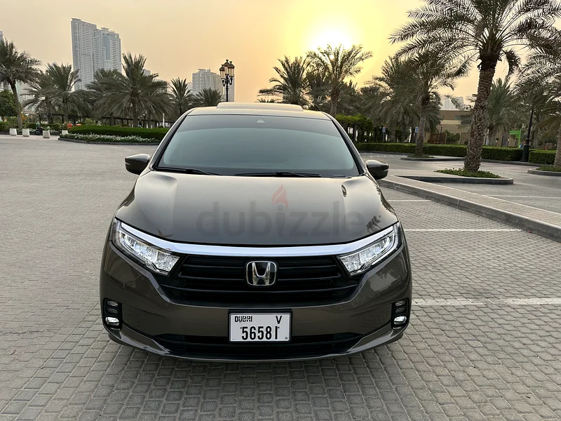 HONDA ODYSSEY V6 LOW KM .EXCELLENT CONDITION63173487312641111