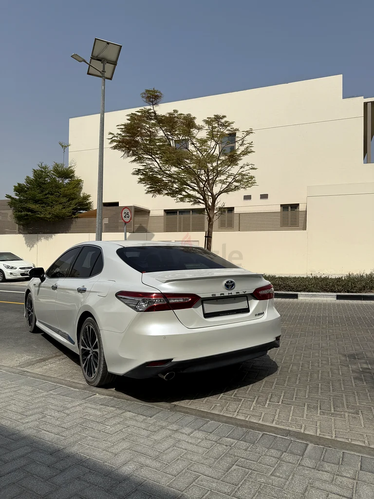 Toyota Camry TOP Spec Hybrid car63164767649025112