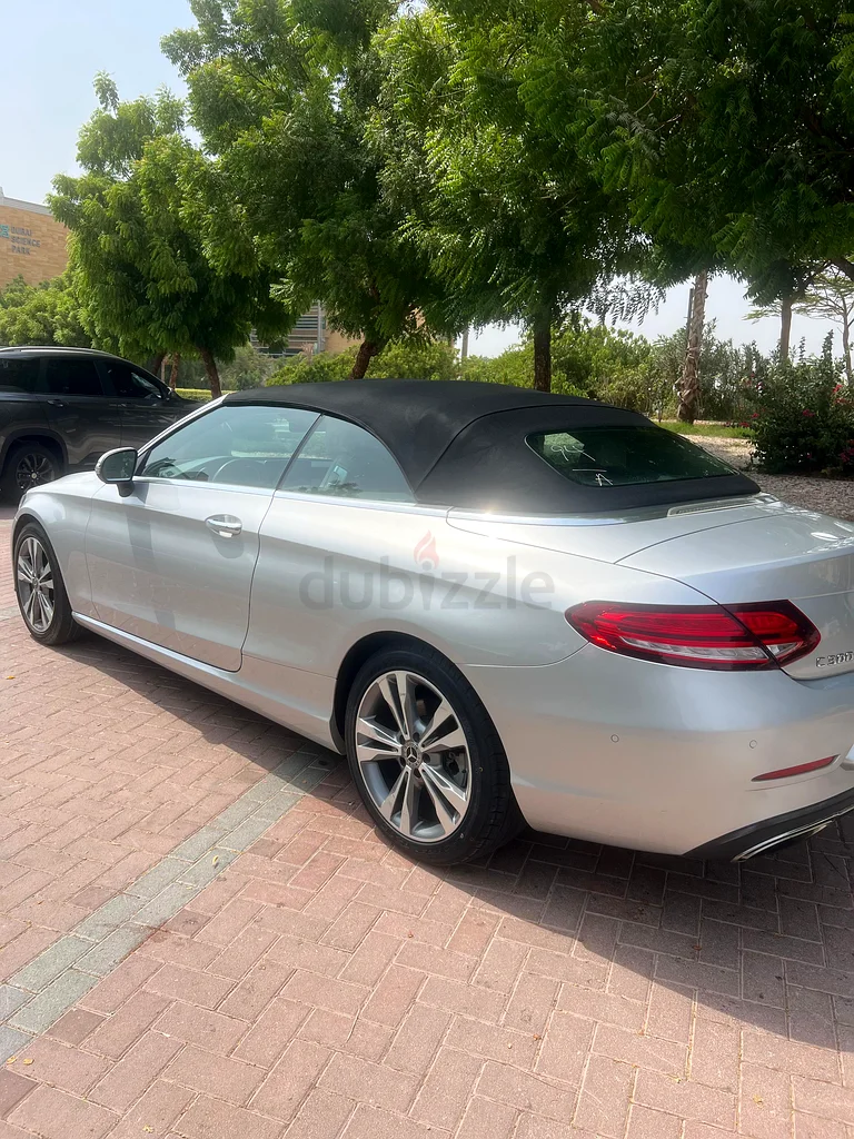 Mercedes C300 Cabriolet 2019 perfect condition63399938485379113
