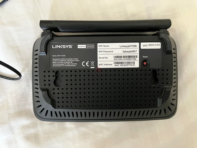 Linksys E5400 WiFi 5 Dual-Band Router (AC1200)63168984460675111