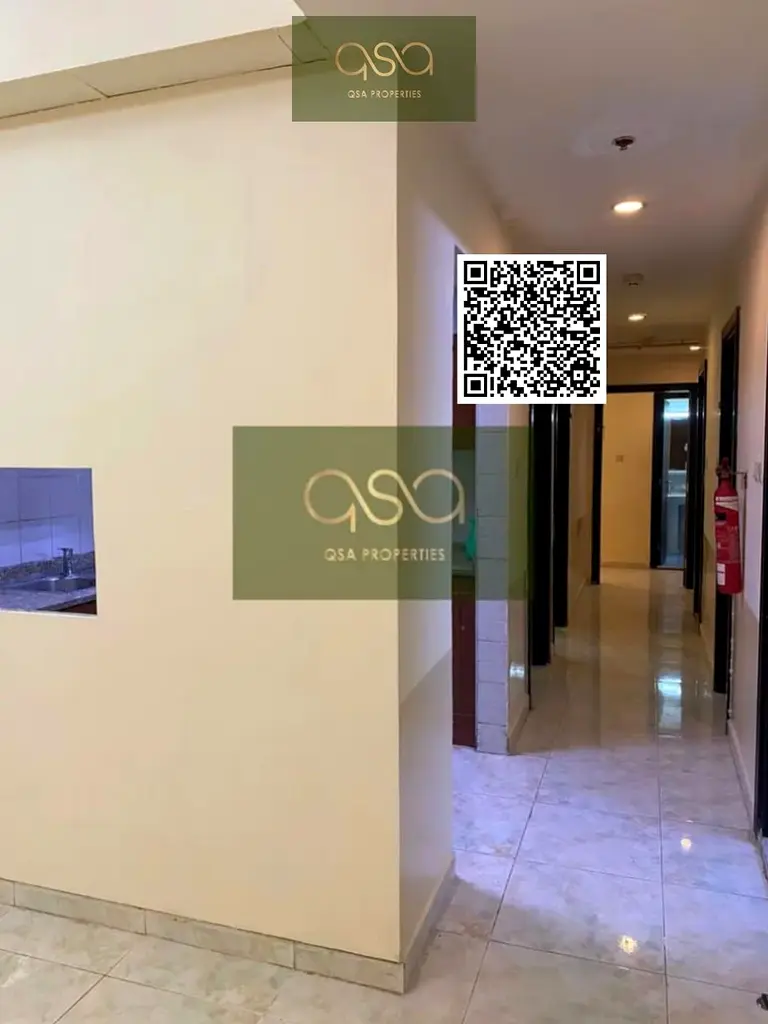 شقة مكوّنة من ٤ غرف نوم للإيجار