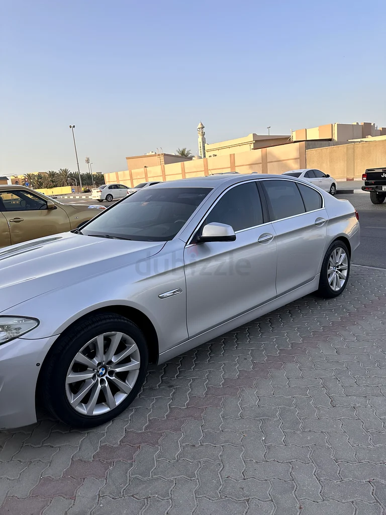 بي إم دبليو 528i لدول مجلس التعاون الخليجي للبيع63230656375809111