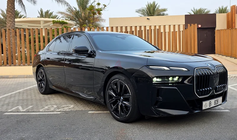 بي إم دبليو 740 لي إم كيت63160158427267111