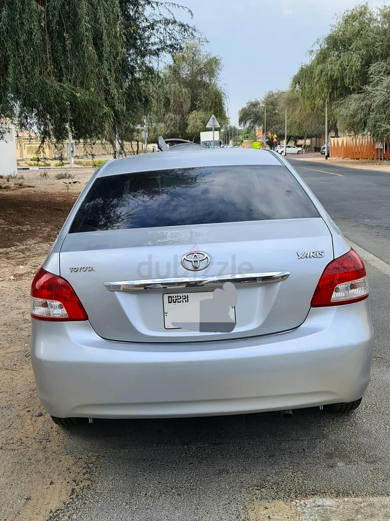 تويوتا ياريس63147209921409113