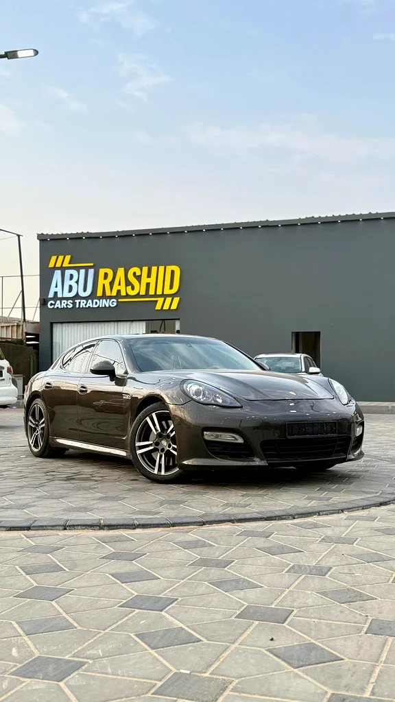 Porsche Panamera GTS63225701574019112