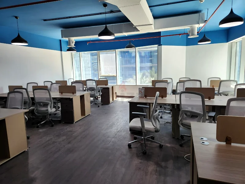 Vacant Office Straight Layout, Bright Unit for SALE63272216010242113