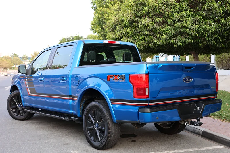 FORD F-150 LARIAT ( FX4 OFF ROAD ) - GCC SPECS - UNDER WARRANTY / SERVICE FROM AGENCY -63156041344129112