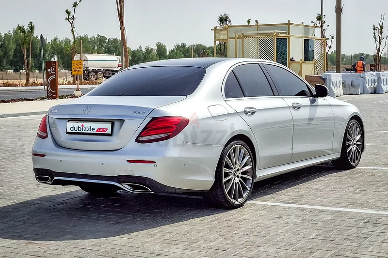AED 1520/month | 2018 Mercedes-Benz E-Class E 300 | GCC Specs | Ref#33727263142581078275114