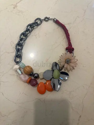 Stylish Colorful Choker Necklace with Floral Accent from Stradivarius