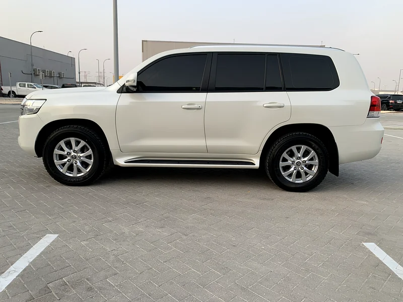 للبيع نوع: تويوتا EXR
خليجي : خليجي 
موديل:2020
ممشى السياره: 69000
عدد الاسطوانات: V863142586073603112