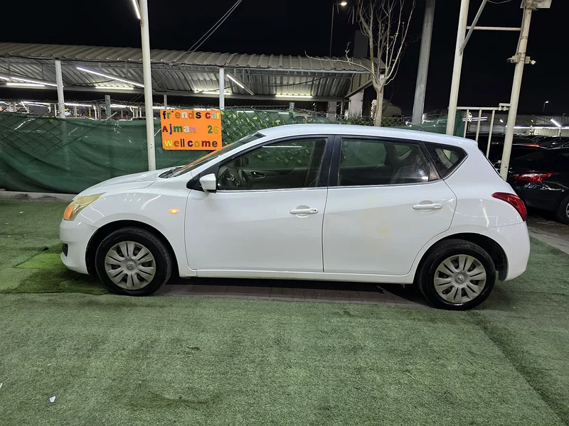 Nissan Tiida Gulf, very clean63148649050881112