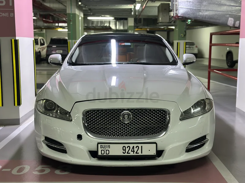 Jaguar XJ L Luxury (SWB) 2013 Model GCC specifications63221824636674111