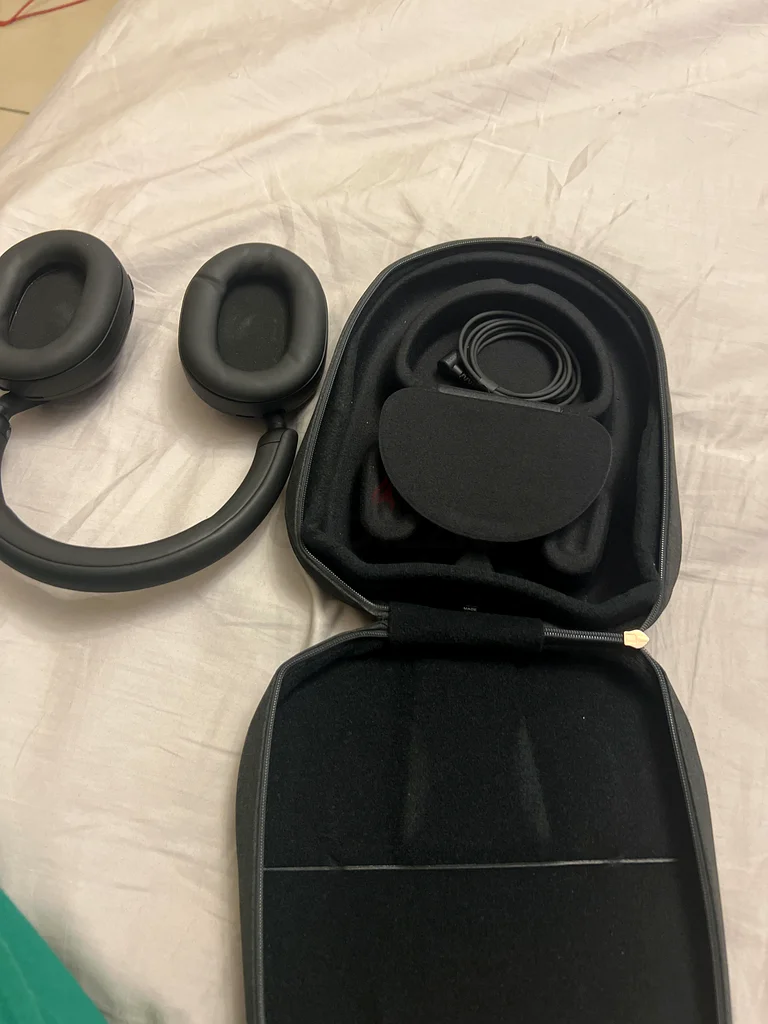 Premium Over-Ear Headphones with Carry Case - Enhance Your Audio Experience!, Sony wh-1000xm563165713537923112