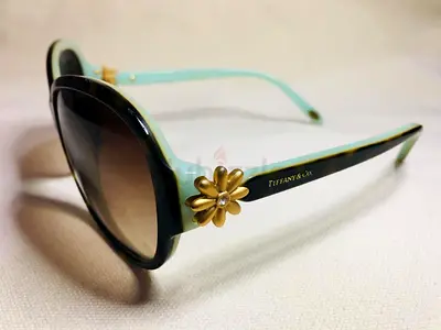 Elegant Tiffany  Co. Sunglasses - A Touch of Luxury!