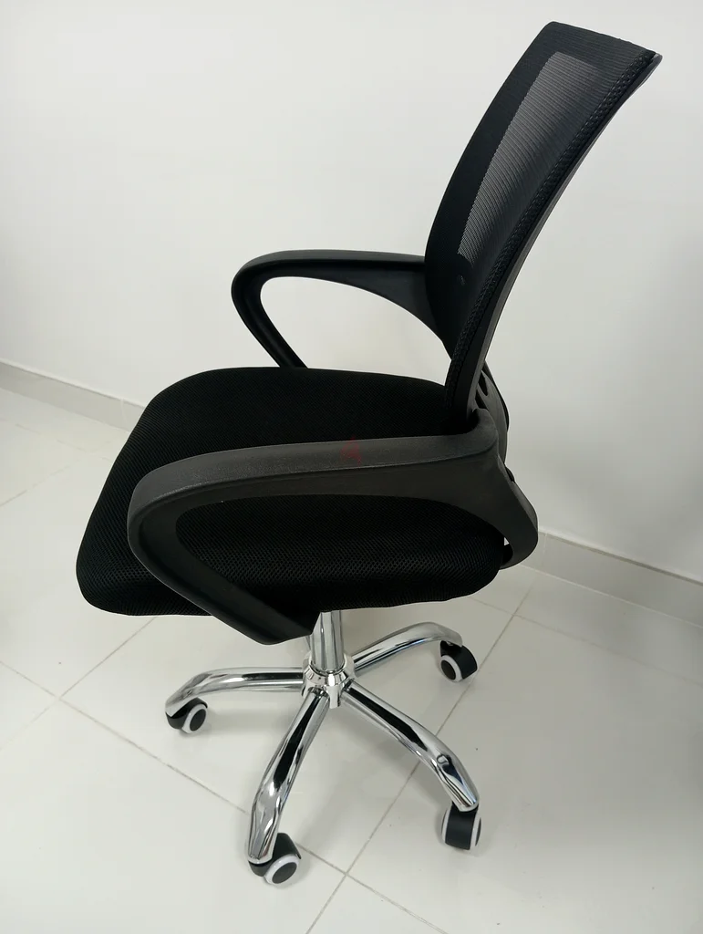نبيع كرسي مكتب جديد بالكامل63219349316739111