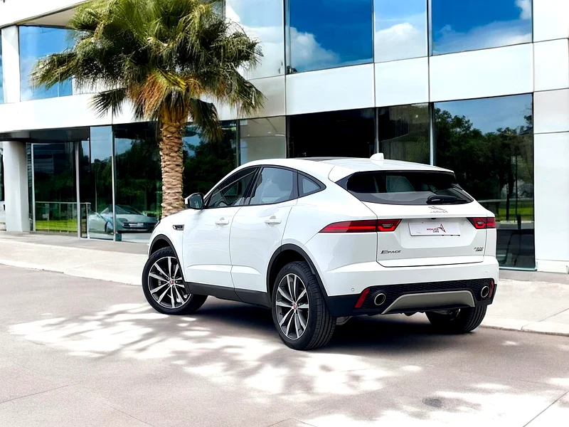 AED 1,350 PM | JAGUAR E-PACE 2.0 TC I4 | MINT CONDITION | GCC | FUEL ECONOMICAL63222310328193114