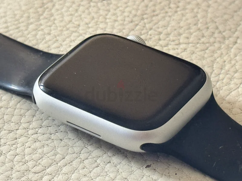 Apple Watch 8 with cellular 45mm aluminum63166176568578113