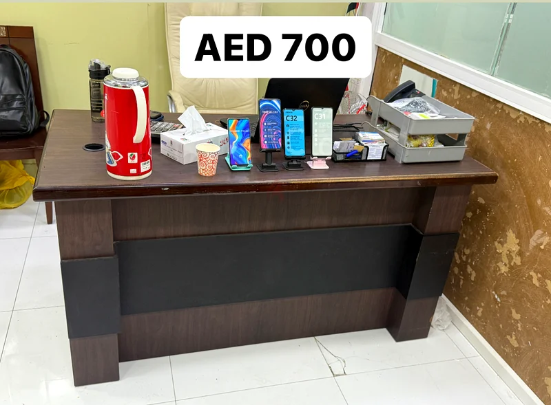 طاولة مكتب632193493416991126