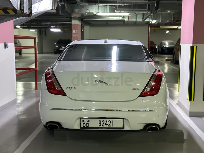 Jaguar XJ L Luxury (SWB) 2013 Model GCC specifications63221824636674114