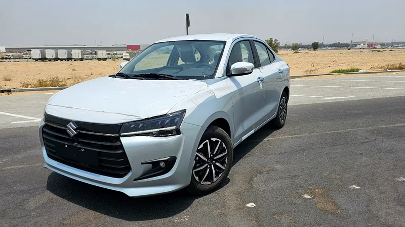 EXPORT - SUZUKI DZIRE GLX HYBRID | 2025 |SILVER63134499104641110