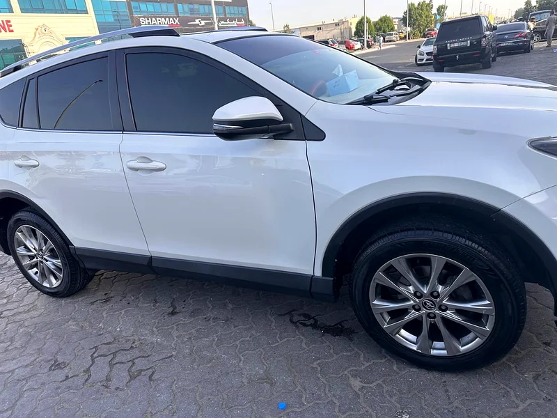 Toyota RAV 4 2016 GCC SPECS LADY DRIVEN63147688387587111