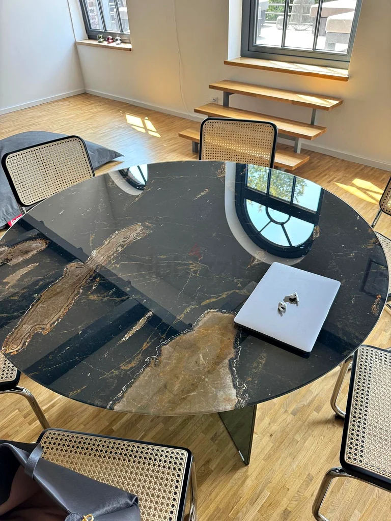 Elegant Marble Round Dining Table - Contemporary Design63191607518083114