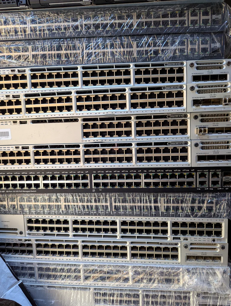 Cisco,lynksys,hikvision,HP Switches both POE and non POE63167114634627111